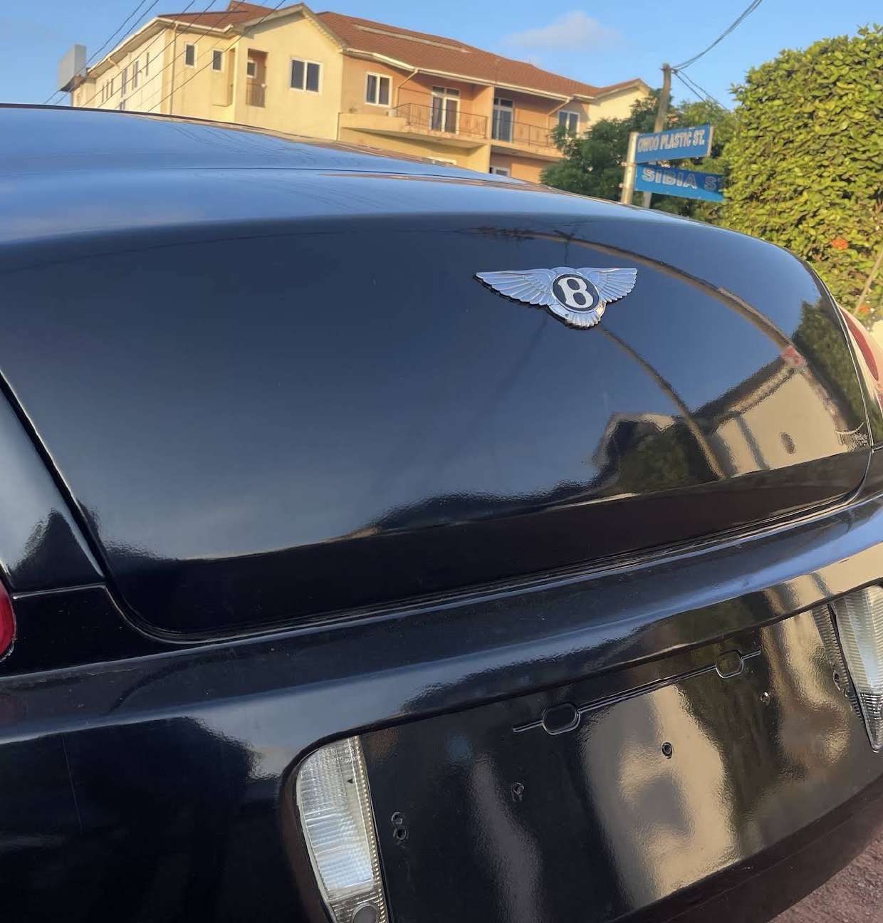 Bentley serviced by Linking Automobile Ltd